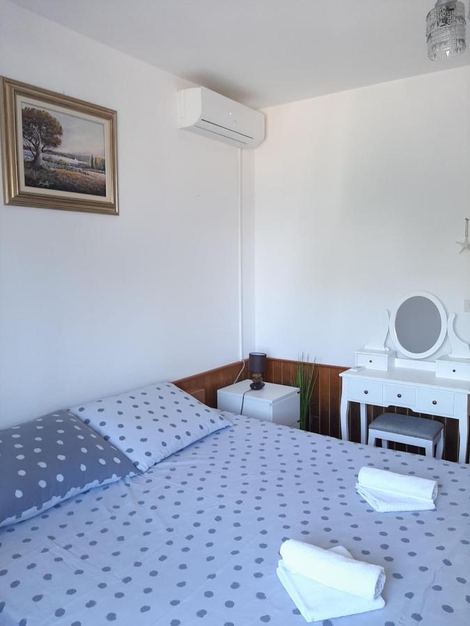 Giovanna - Spacious Lovely Apartment Supetar Bagian luar foto