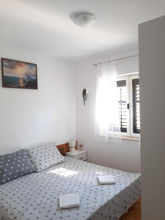 Giovanna - Spacious Lovely Apartment Supetar Bagian luar foto