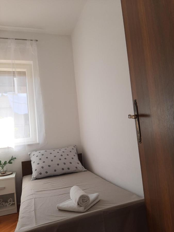 Giovanna - Spacious Lovely Apartment Supetar Bagian luar foto