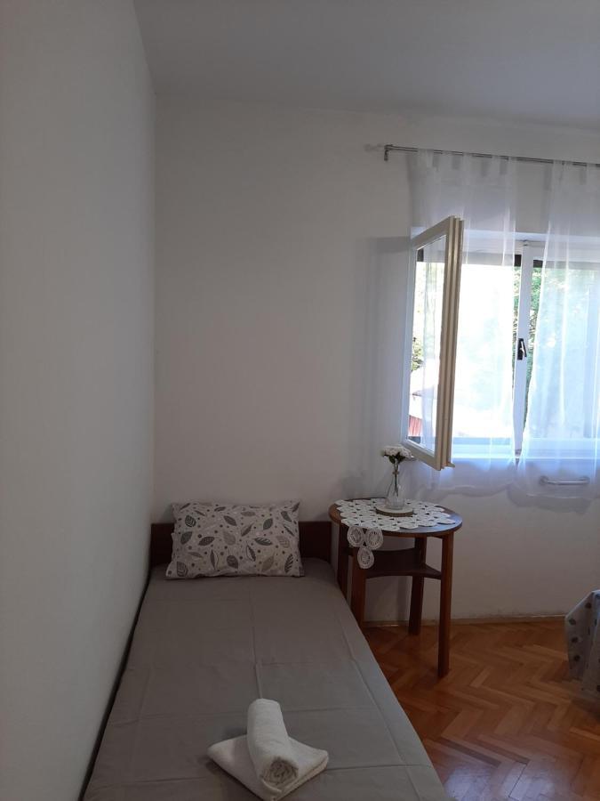 Giovanna - Spacious Lovely Apartment Supetar Bagian luar foto