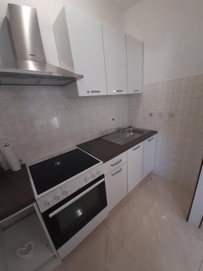 Giovanna - Spacious Lovely Apartment Supetar Bagian luar foto